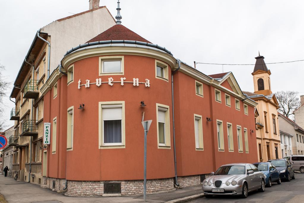 Taverna Panzio Pensiune